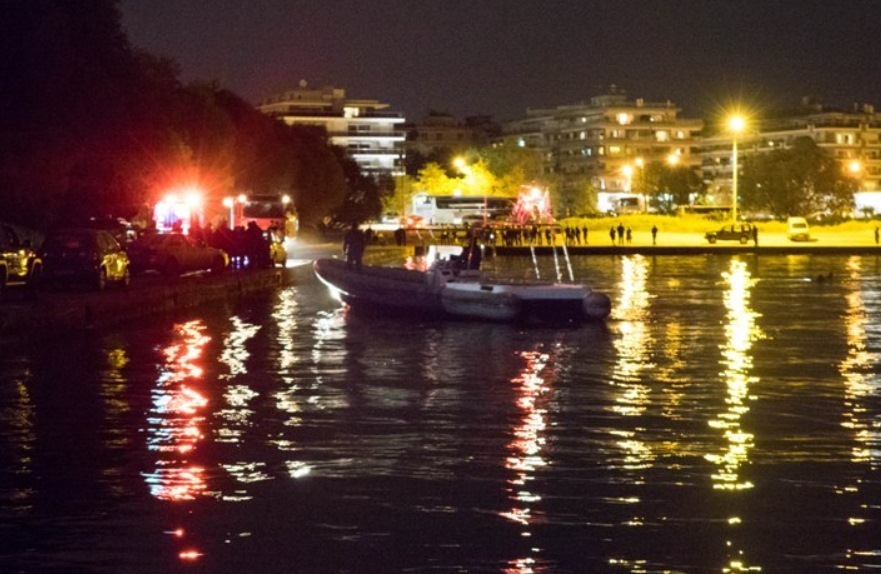 Θεσσαλονίκη: Θρίλερ με πτώμα που βρέθηκε να επιπλέει στον Θερμαϊκό (βίντεο)