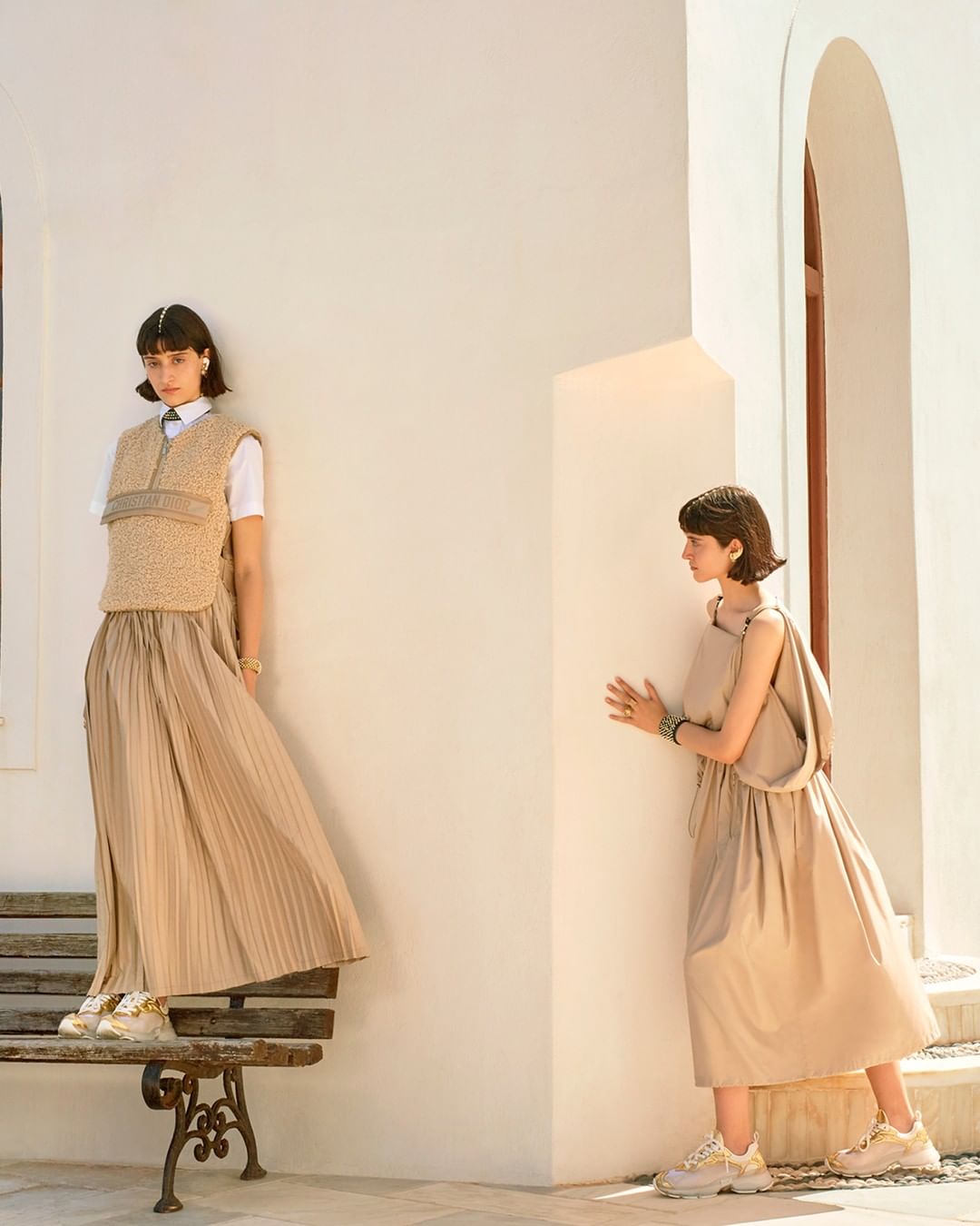 Dior: Στη Μήλο για φωτογράφιση της κολεξιόν Cruise 2022
